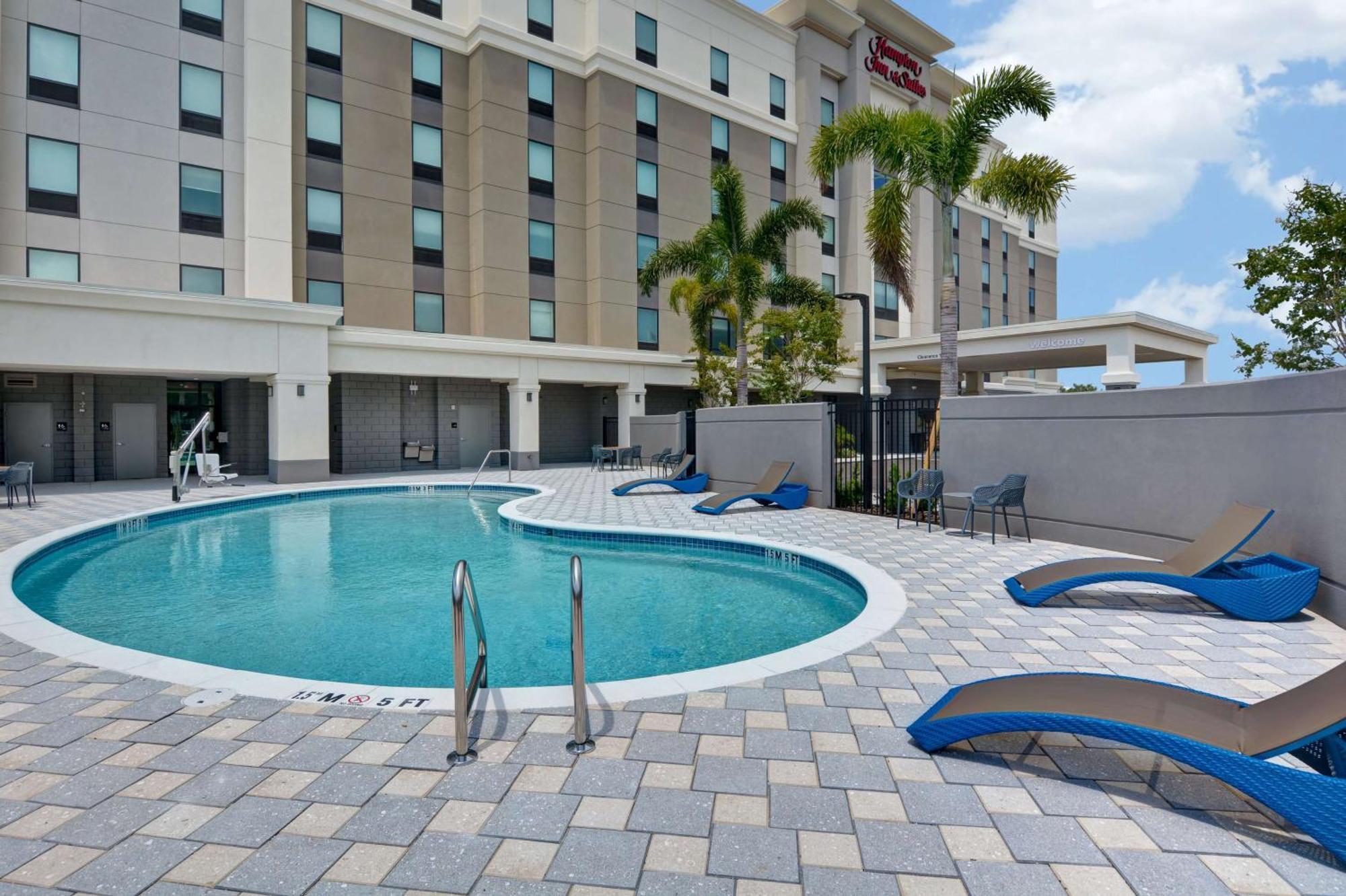 Hotel Hampton & Tampa Riverview Brandon 3*